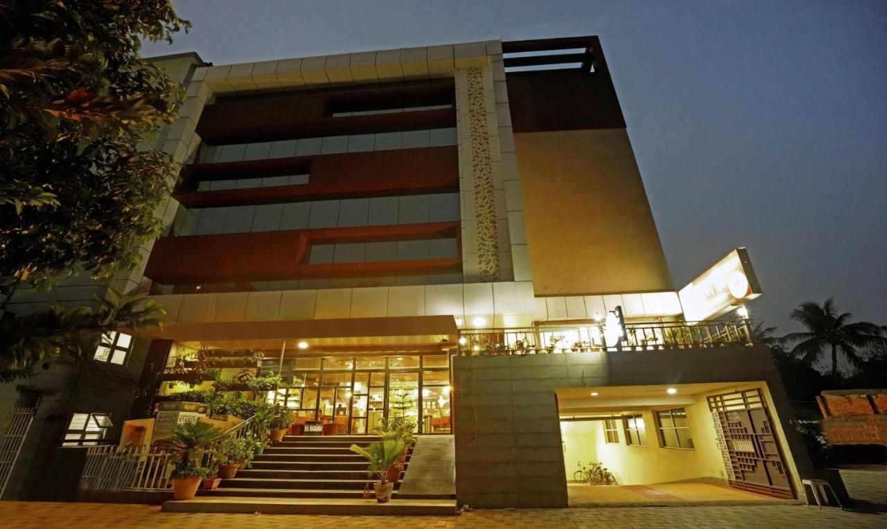 Treebo Lazystay Grand Patia Bhubaneswar Bagian luar foto