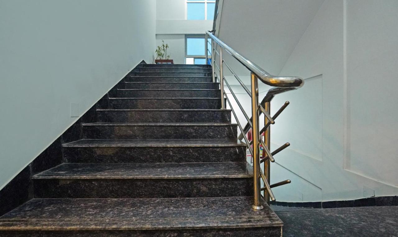 Treebo Lazystay Grand Patia Bhubaneswar Bagian luar foto